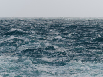 The Ocean this Sunday - © Maciek Pożoga