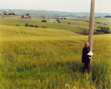 In spring 2018, I photographed founder of radical architecture practice *Superstudio*, Cristiano Toreldo di Francia, at his home in Italy. I was saddenned to hear that he passed away at the end of July 2019. I greatly enjoyed the time we spent together and the discussions we had while doing this series of portraits of him at his studio and in the hills near Filottrano. - © Maciek Pożoga