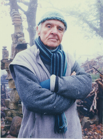 In June 2023, while working on commission in the Tuscan countryside I met Deva. Following is a transcript of the conversation we had, along with the picture I took of him and his work. - © Maciek Pożoga