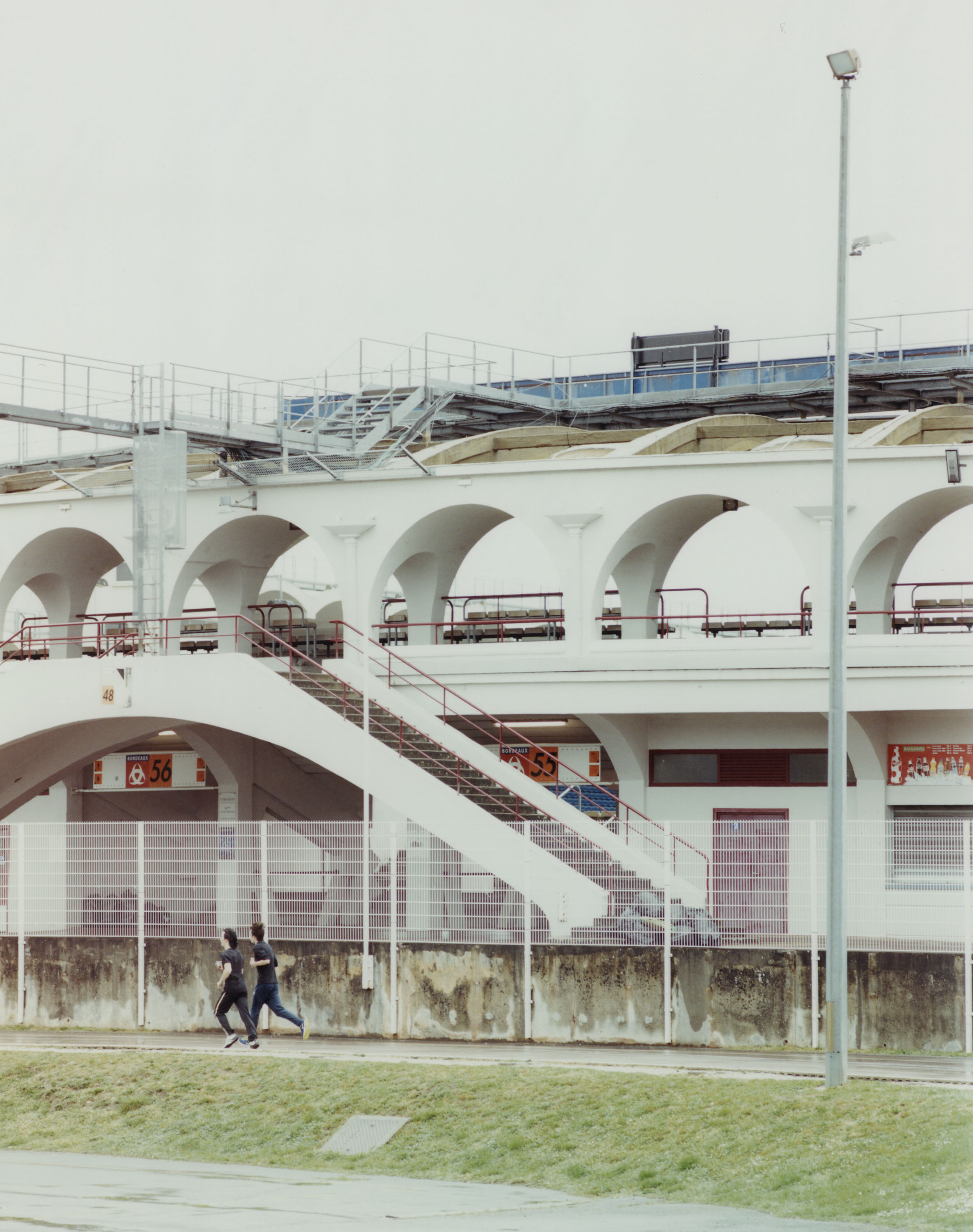 *Course à Pied*, Lycée Magendie, Bordeaux (33), 2015 - © Maciek Pożoga