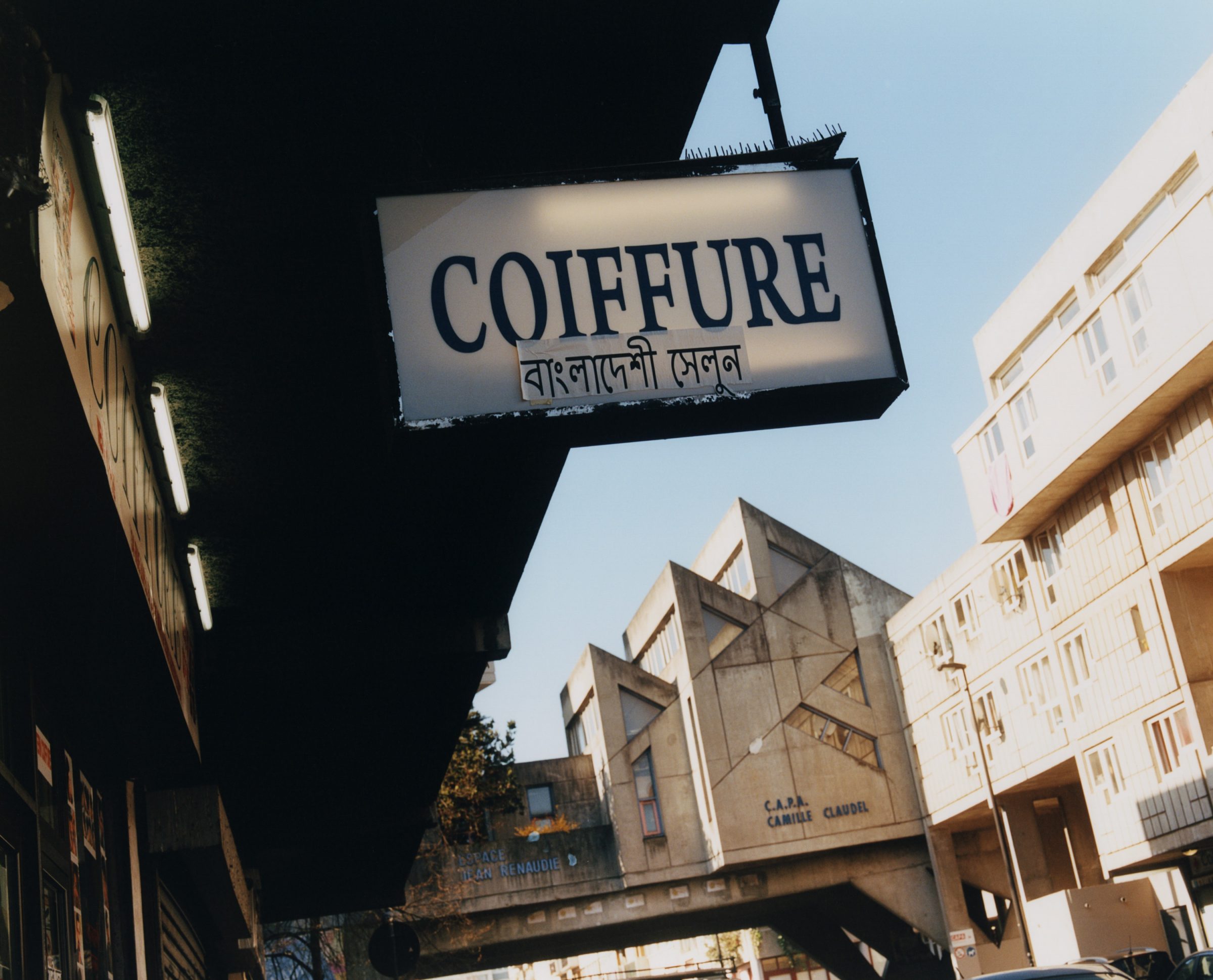 *Coiffeur,* Cité de la Maladrerie, Mars 2019 - © Maciek Pożoga